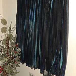 Iridescent Metallic Pleated Midi Skirt Iridescent Teal-Blue Pleated Circle Skirt